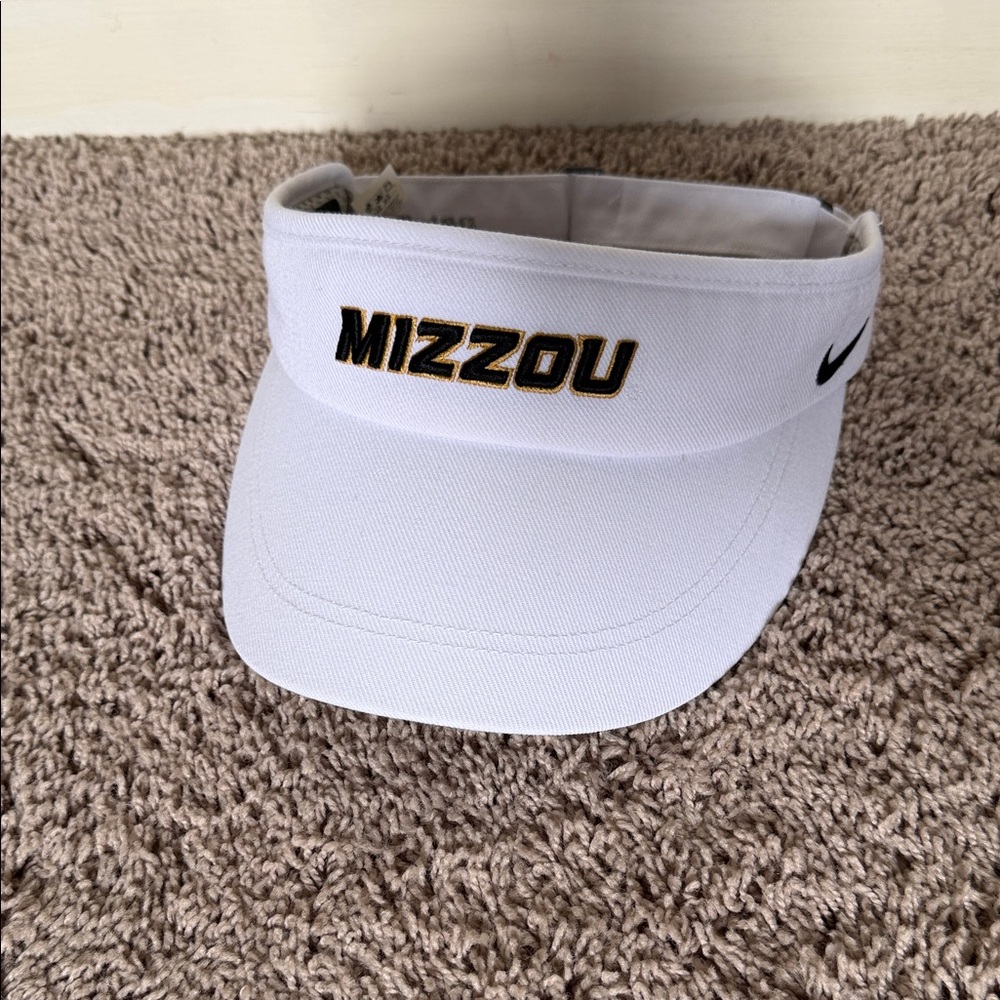 Nike White Mizzou Embroidered Sports Visor